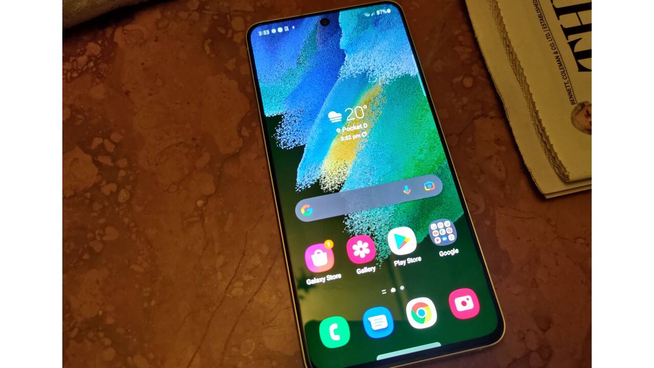 Samsung Galaxy S21 FE 5G Review: A great phone hampered by a delayed launch