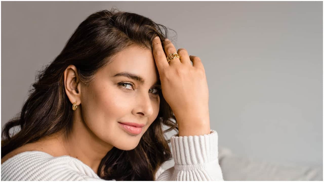 Actor and columnist Lisa Ray was diagnosed with multiple myeloma, a rare kind of bone marrow cancer, in 2009. (Image posted on Facebook by Lisa Ray)