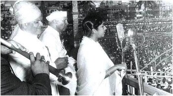 Lata Mangeshkar recalled singing the song in Nehru's presence at the Ramlila Maidan in New Delhi, on January 27, 1963. (Image credit: @Prashant4INC/Twitter)