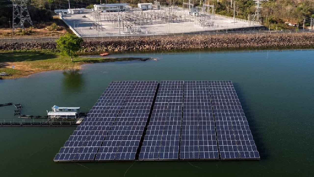 A vast array of solar panels floats on the shimmering waters of a reservoir in northeast Thailand, symbolising the kingdom's drive towards clean energy as it seeks carbon neutrality by 2050. (Source: AFP)