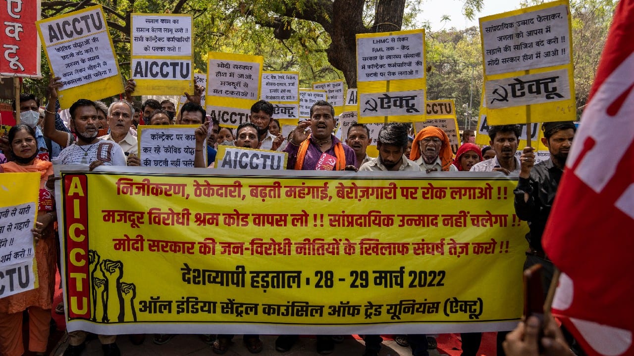 The demonstration was held at Jantar Mantar, an area of New Delhi close to Parliament that is often used for protests. Protesters said economic policies under Prime Minister Narendra Modi’s government were hurting workers and the country's vast unorganized sector. (Image: AP)