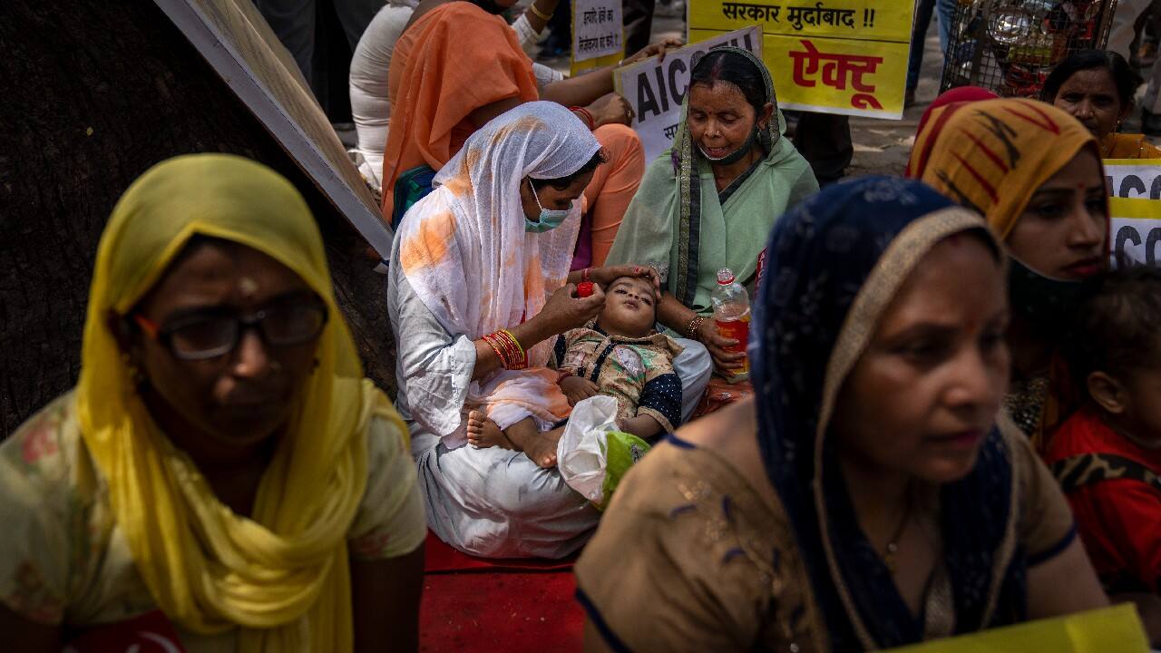 In Pics | Protest in Delhi on 2nd day of nationwide strike