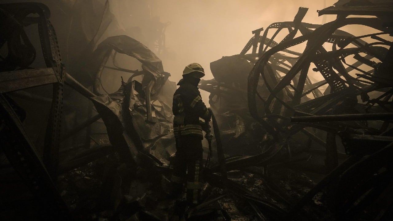 Watch how this bomb shelter-turned-medical facility is helping injured Ukrainians Watch how this bomb shelter-turned-medical facility is helping injured Ukrainians