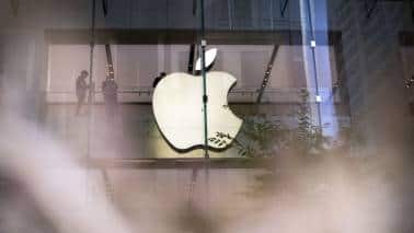 Apple rallies like it’s 2003 as buyers flock back to big tech