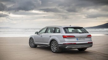 The 2022 Audi Q7 finds itself in a very different world than the one inhabited by its predecessors.