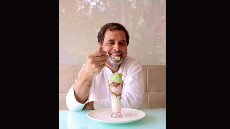 Rahul Gandhi enjoys sundae on counting day eve, to watch results with  Priyanka Gandhi Vadra