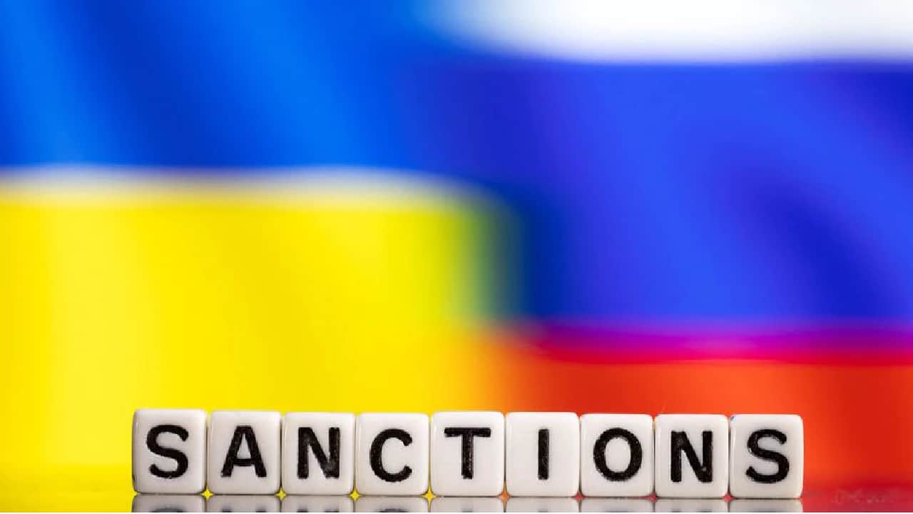 US hits Russian lawmakers, defense sector with new sanctions