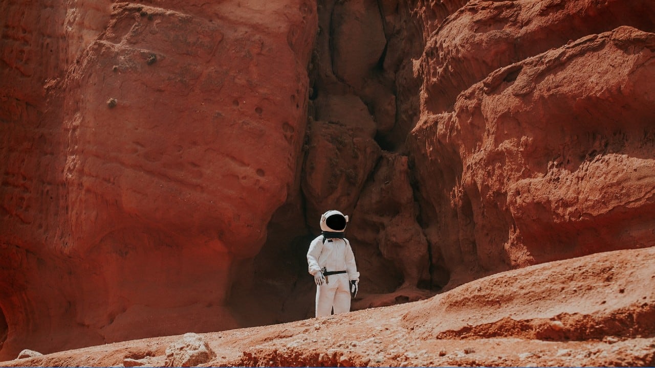 Chris Hadfield’s An Astronaut’s Guide to Life on Earth holds key life lessons