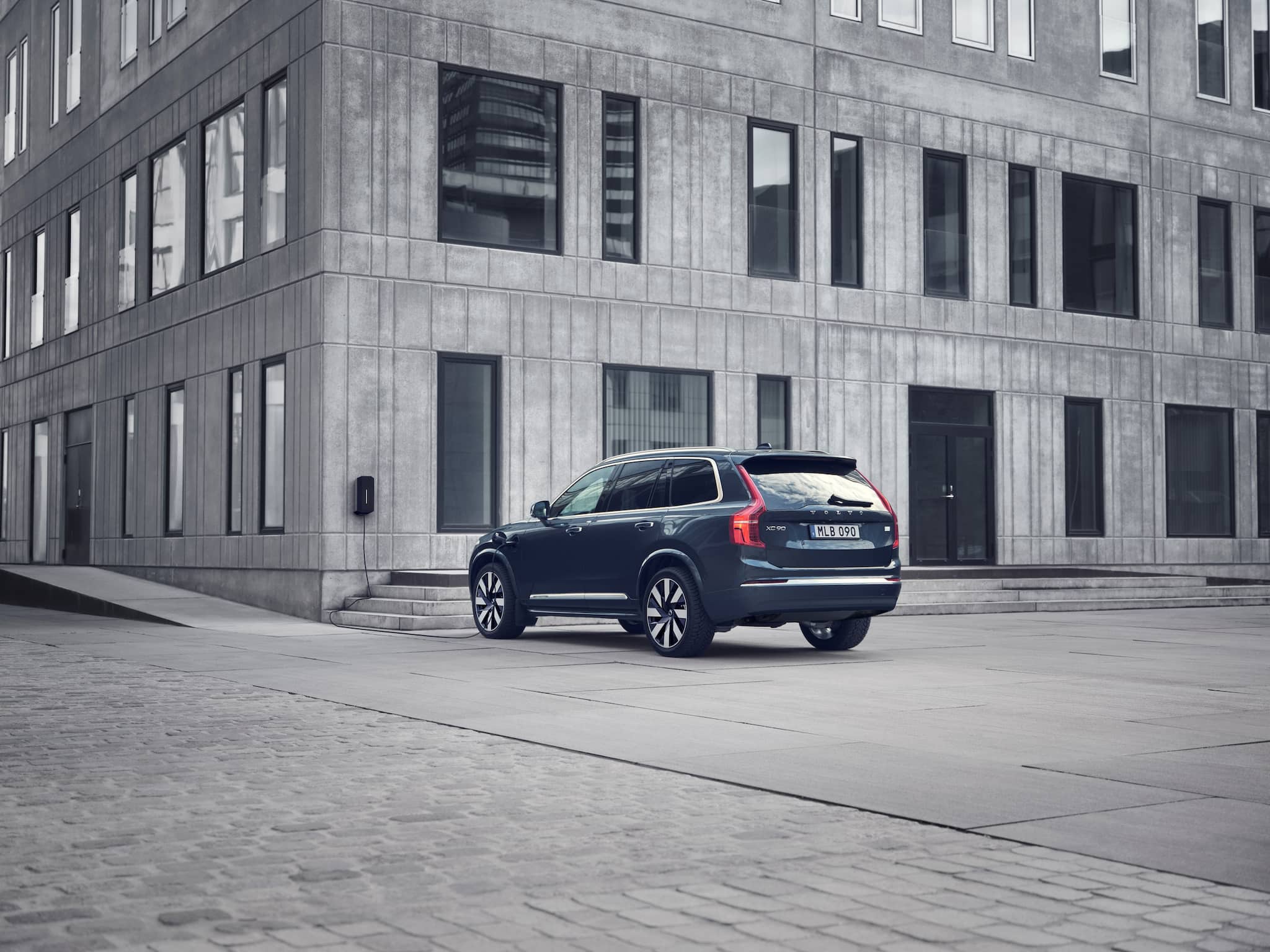 The XC90 hits all the right notes with its comfort-oriented ride quality.