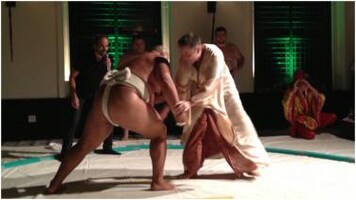 Elon Musk locks horns with sumo wrestler as he prepares for 'single combat' with Vladimir Putin