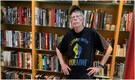 ‘For you, sir’: Ukraine approves Stephen King’s anti-Russia t-shirt, responds with reference to his novella