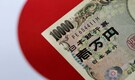 Yen flounders near four month low, Fed in spotlight