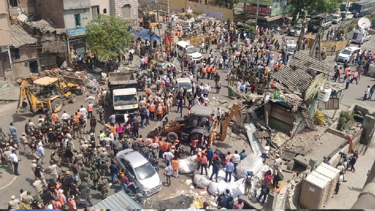 The Jahangirpuri area had witnessed violent clashes, including stone pelting, arson and firing, between two communities during a Hanuman Jayanti procession on April 16. (Image: News18)