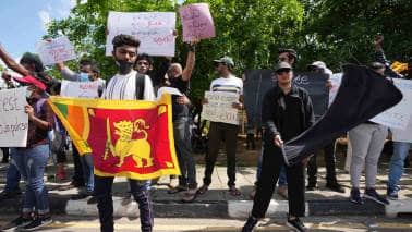 Insolvent Sri Lanka should cancel its central bank