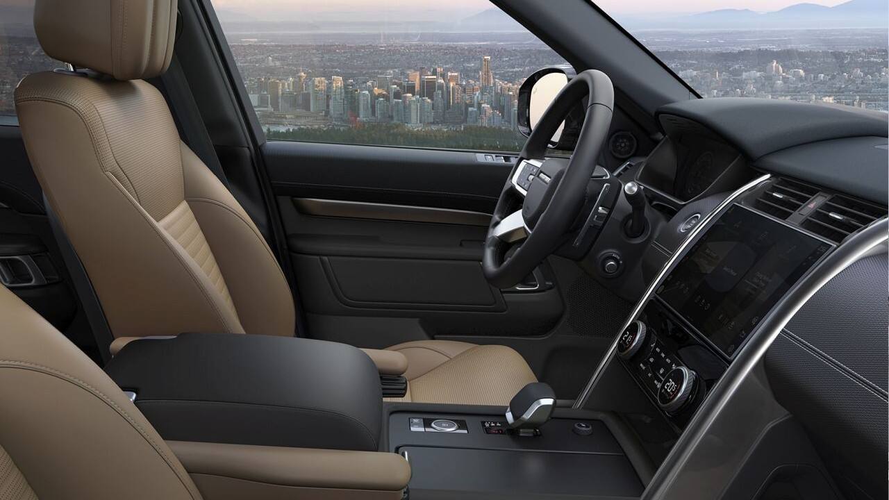 Over on the inside, the basic layout remains the same as the standard Discovery which in turn also retains the layout from the previous-gen SUV. The Metropolitan Edition, however, adds a Titanium Mesh trim. The infotainment system is a 12.3 inch touchscreen that replaces the 11.4 inch units on the standard. There is wireless phone charging with a signal booster, a cooled glovebox, four-zone climate control, heated and cooled front and rear seats and a heated steering wheel. The biggest standard addition, however, has to be Land Rover’s Advanced Air Purification system complete with a PM2.5 air filter. (Image: Land Rover)