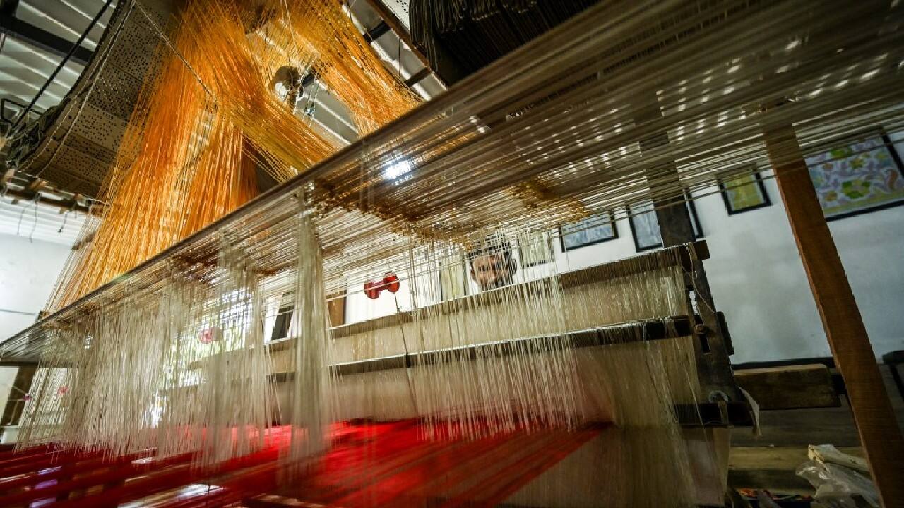 &quot;Chinese yarn and fabric came in everywhere,&quot; said author and former politician Jaya Jaitly, who has written a book on Varanasi's woven textiles, adding that sari factories there had for years been emulating the city's unique patterns and detail. &quot;All of these thriving industries got killed... through Chinese competition, and their ability to produce huge quantities at very low prices.&quot; (Image: AFP)