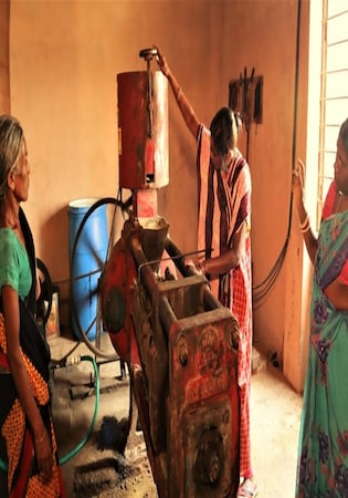 Solar mini-grids fuel women-led enterprises in Jharkhand’s Gumla district