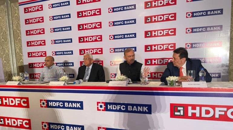 Hdfc Bank Hdfc Merger All You Need To Know About The Impact On Customers 9265