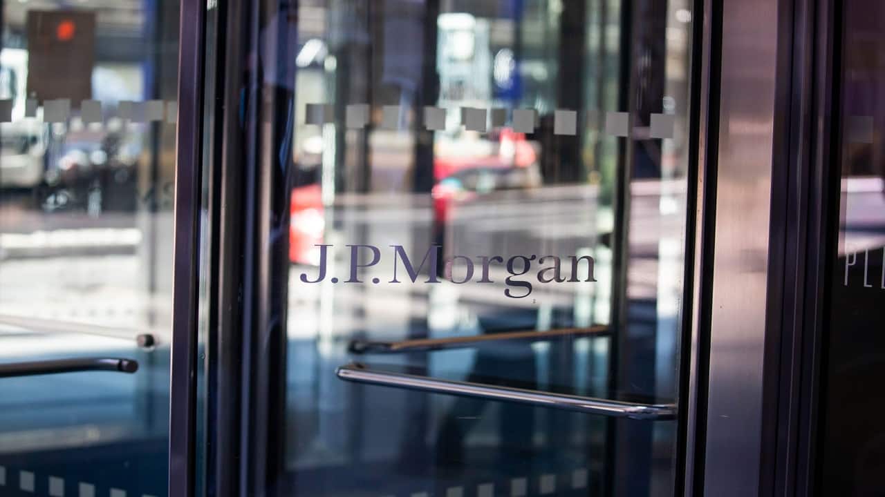 JPMorgan boosts reserves for bad debt on rising recession odds