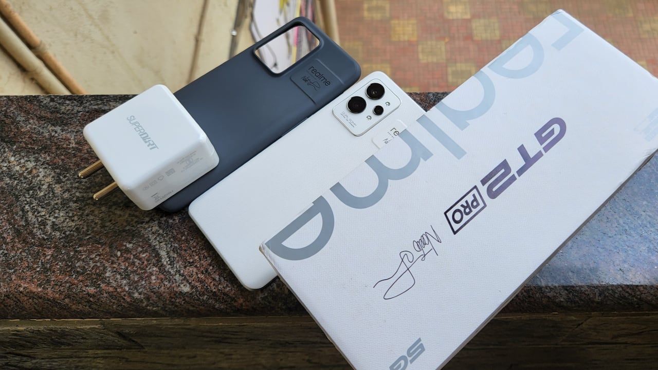 Realme GT 2 Pro Review: Blazing Fast Performance, Excellent