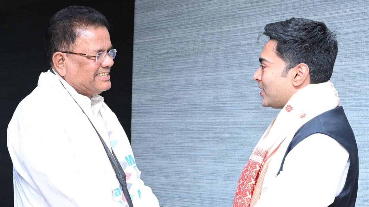 Former Assam Congress president Ripun Bora joins TMC