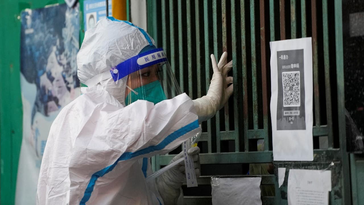 Active COVID-19 cases mount; Mumbai shows signs of flattening curve 