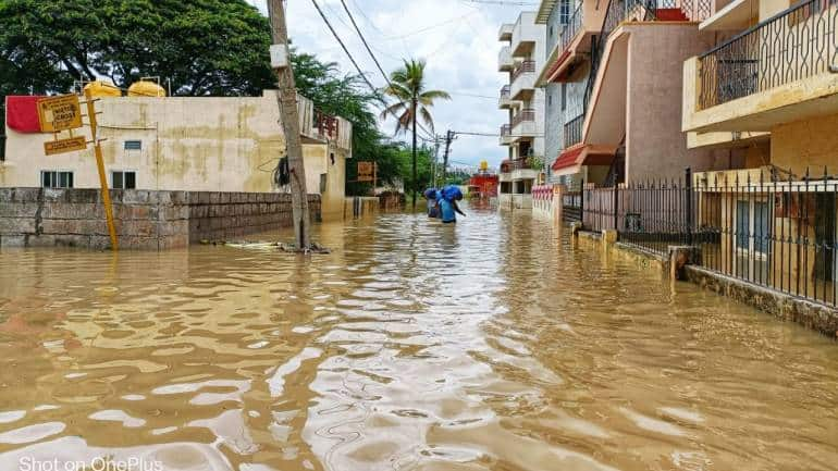 It's raining misery | Heavy rainfall triggers floods in Bengaluru