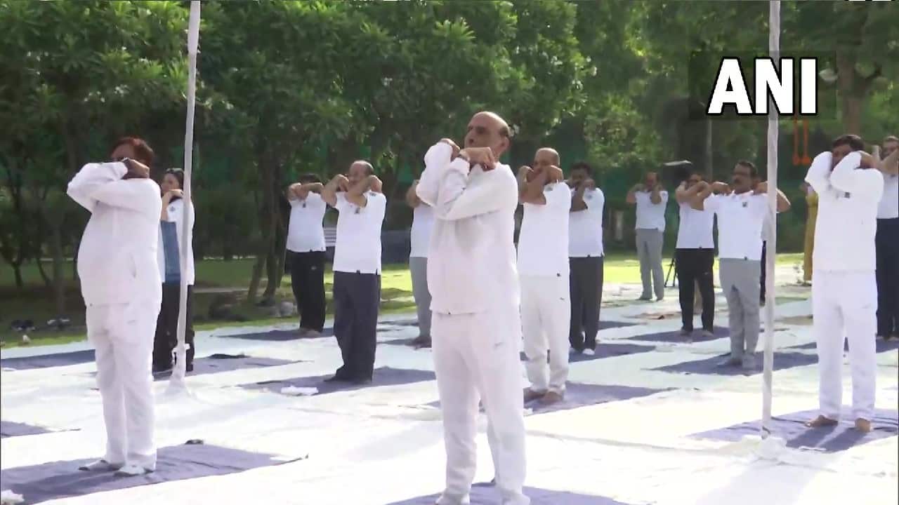 Speaking on the occasion, Rajnath Singh said, “Yoga is one of the most important heritage of the country. Yoga brings new energy and new enthusiasm to our life.” (Image: Twitter @ANI)
