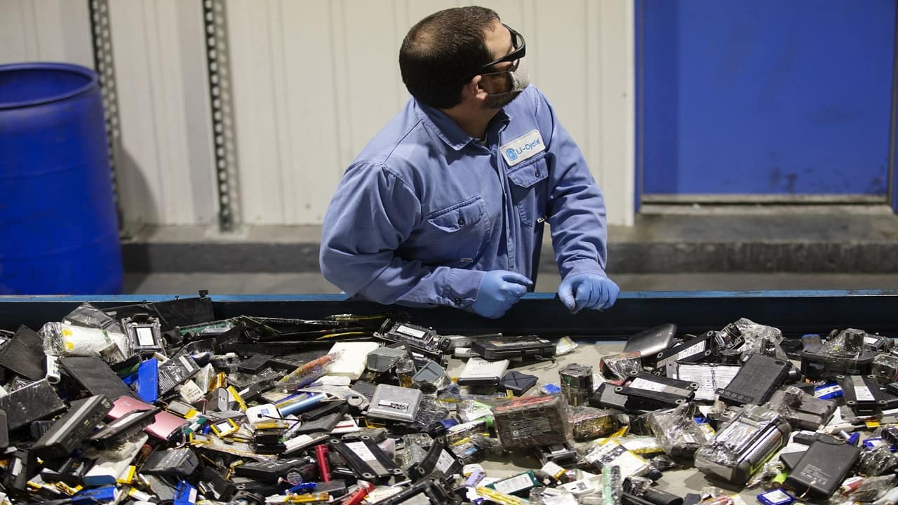Sorting batteries at the Li-Cycle lithium-ion battery recycling facility in Canada. Photographer: Christinne Muschi/Bloomberg