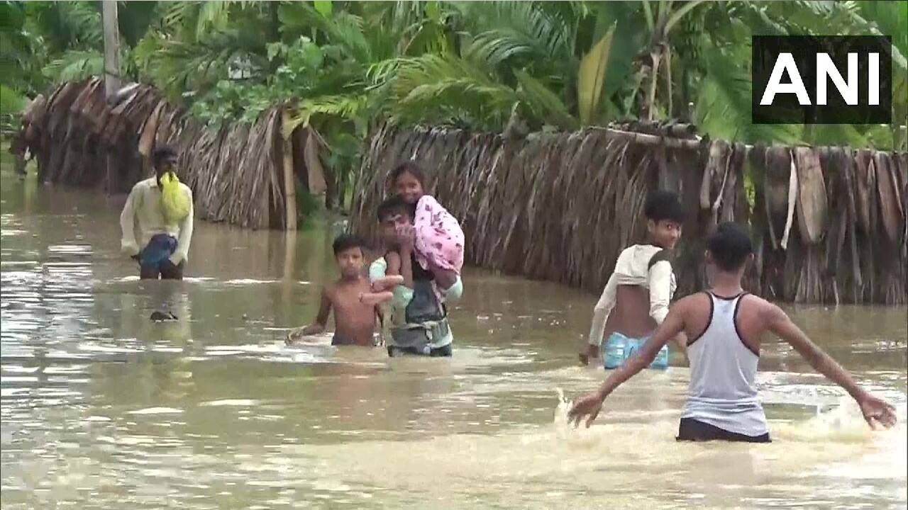 May 2022 floods in Assam. From heat and cold waves, cyclones, lightning to heavy rain, floods and landslides, weather disasters claimed 2,755 lives, affected 1.8 million hectares of crop area and destroyed over 416,667 houses in India in 2022. (Photo: ANI)