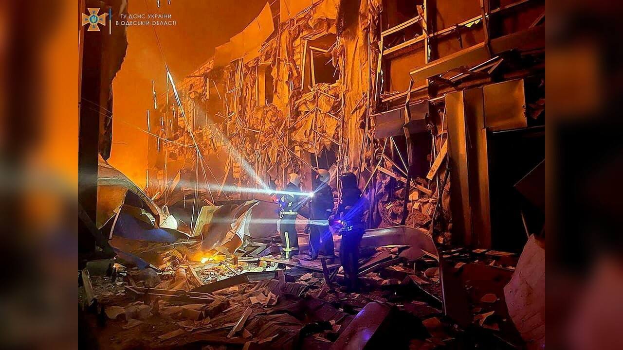 First responders work at the site of a missile strike, amid Russia's invasion of Ukraine, in Odesa, Ukraine in this handout image released May 10. (Image: State Emergency Service of Ukraine/Reuters) First responders work at the site of a missile strike, amid Russia's invasion of Ukraine, in Odesa, Ukraine in this handout image released May 10. (Image: State Emergency Service of Ukraine/Reuters)