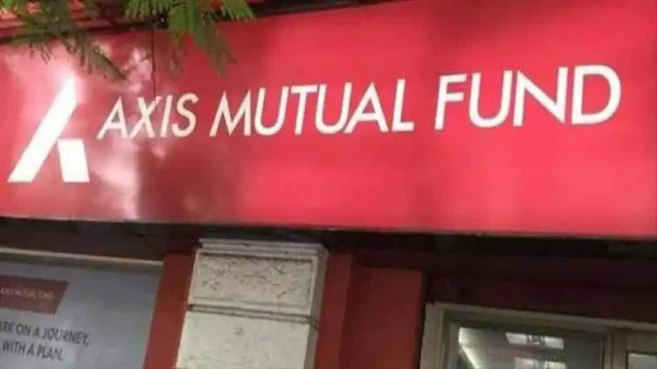 Axis MF front running case | Sacked fund manager Viresh Joshi sues MF house alleging wrongful termination