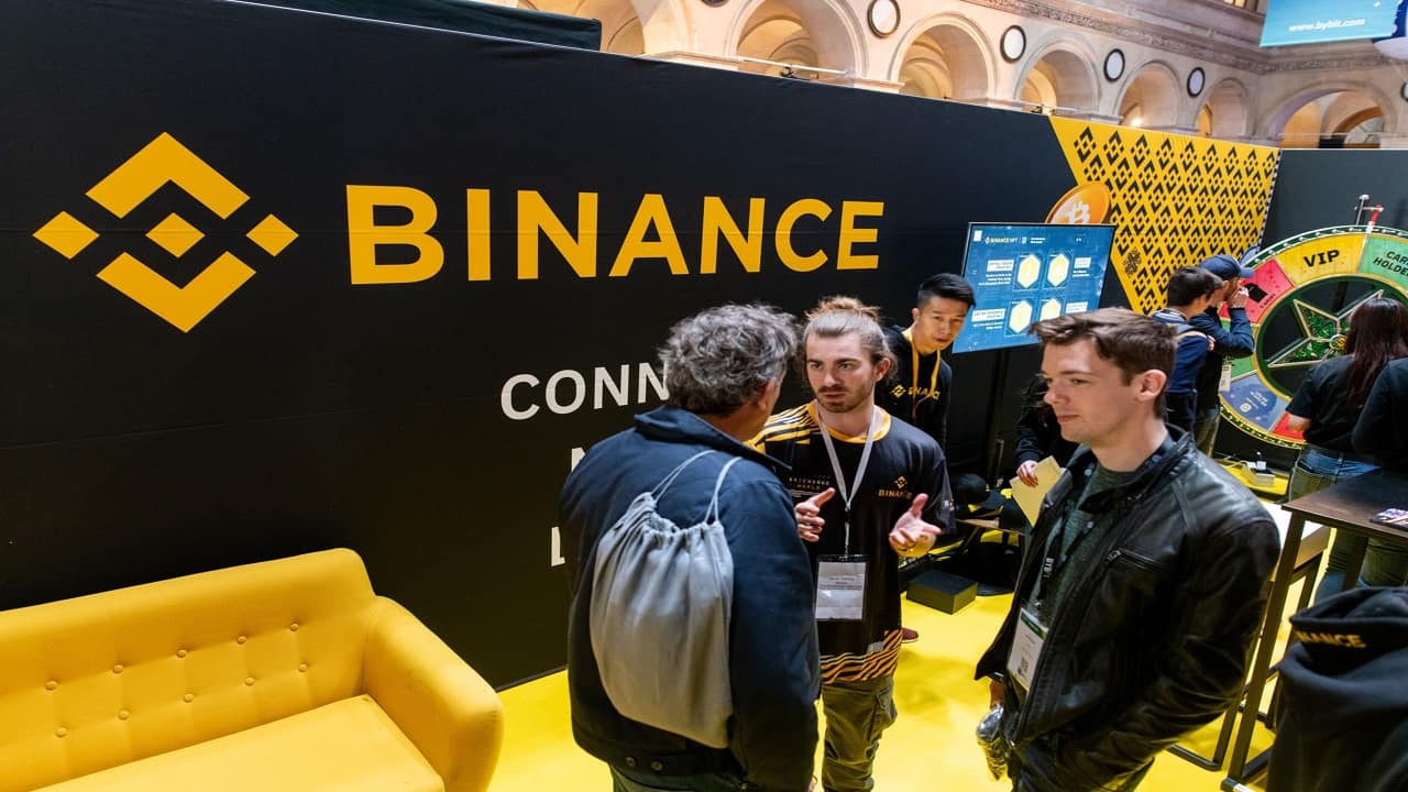 Binance backs Elon Musk bid with eye on bringing Twitter to Web3