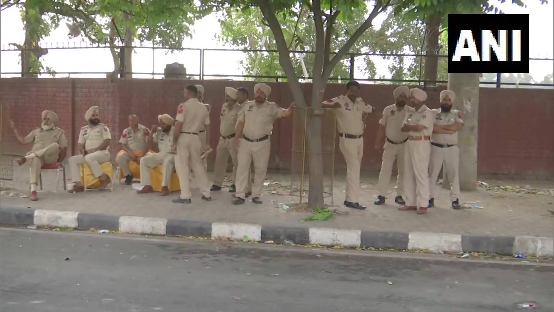 Farmers Protest Against Punjab Government At Border Points Over Various ...