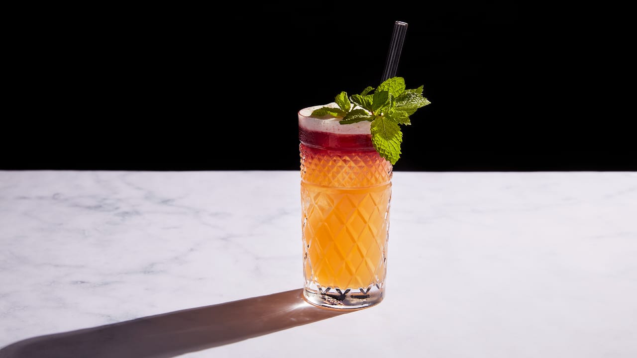 Lower calorie alcoholic drinks: Options and recipes