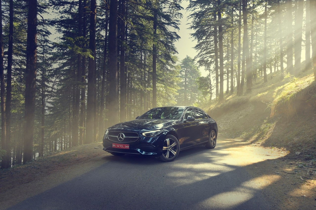 Mercedes-Benz tackles tough market with wide portfolio, transparent pricing