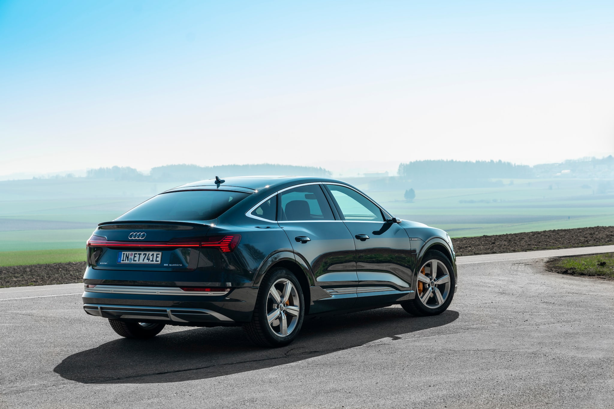 Despite riding on 20-inch wheels, the e-tron’s adaptive air suspension does a fine job of absorbing the bumps. 