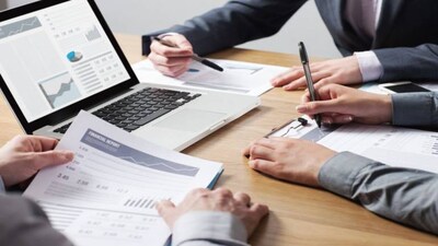 Lessons from the investment trenches for challenging days