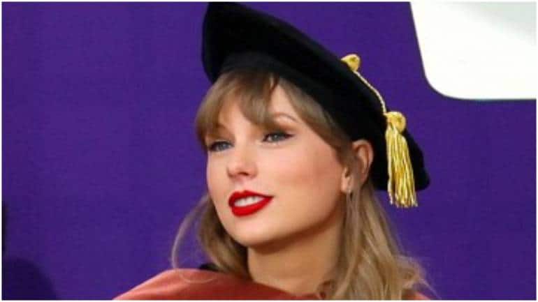 Taylor Swift lookalike slammed for impersonating singer, tricking fans. Watch - Vimarsana News