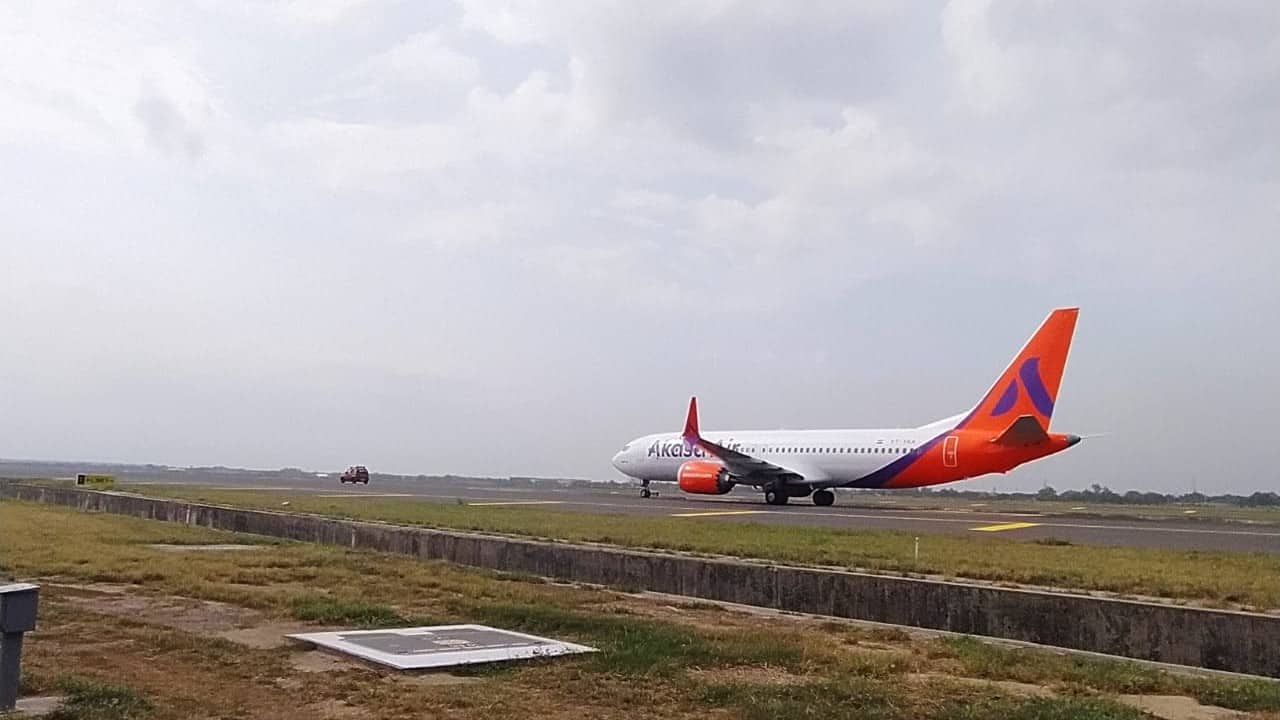 The airline, which is backed by ace investor Rakesh Jhunjhunwala and aviation veterans Vinay Dube and Aditya Ghosh, received the no-objection certificate from the Ministry of Civil Aviation in August 2021 to launch commercial flight operations. (Image: Akasa Air)