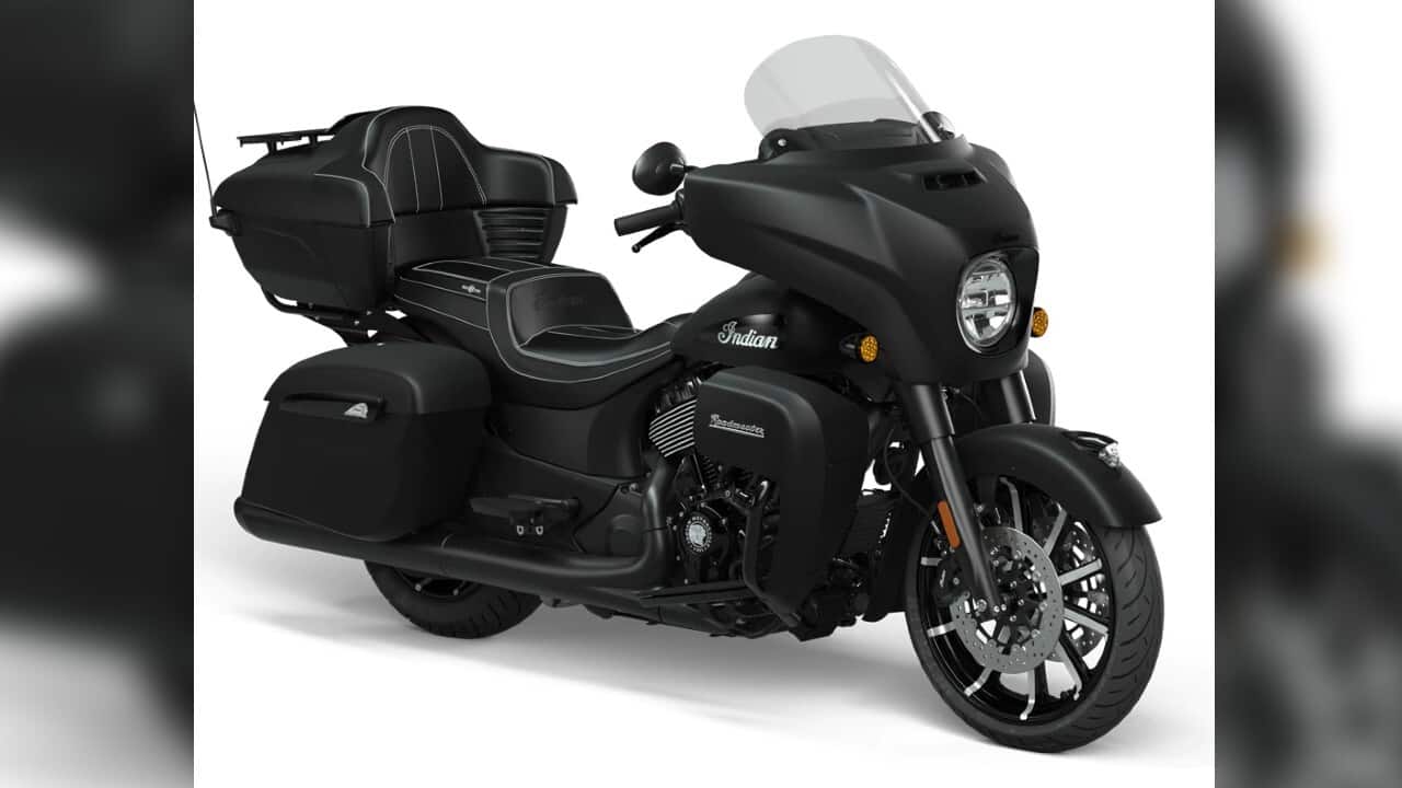 2 INDIAN 2022 ROADMASTER DARKHOUSE BLACK SMOKE (1)