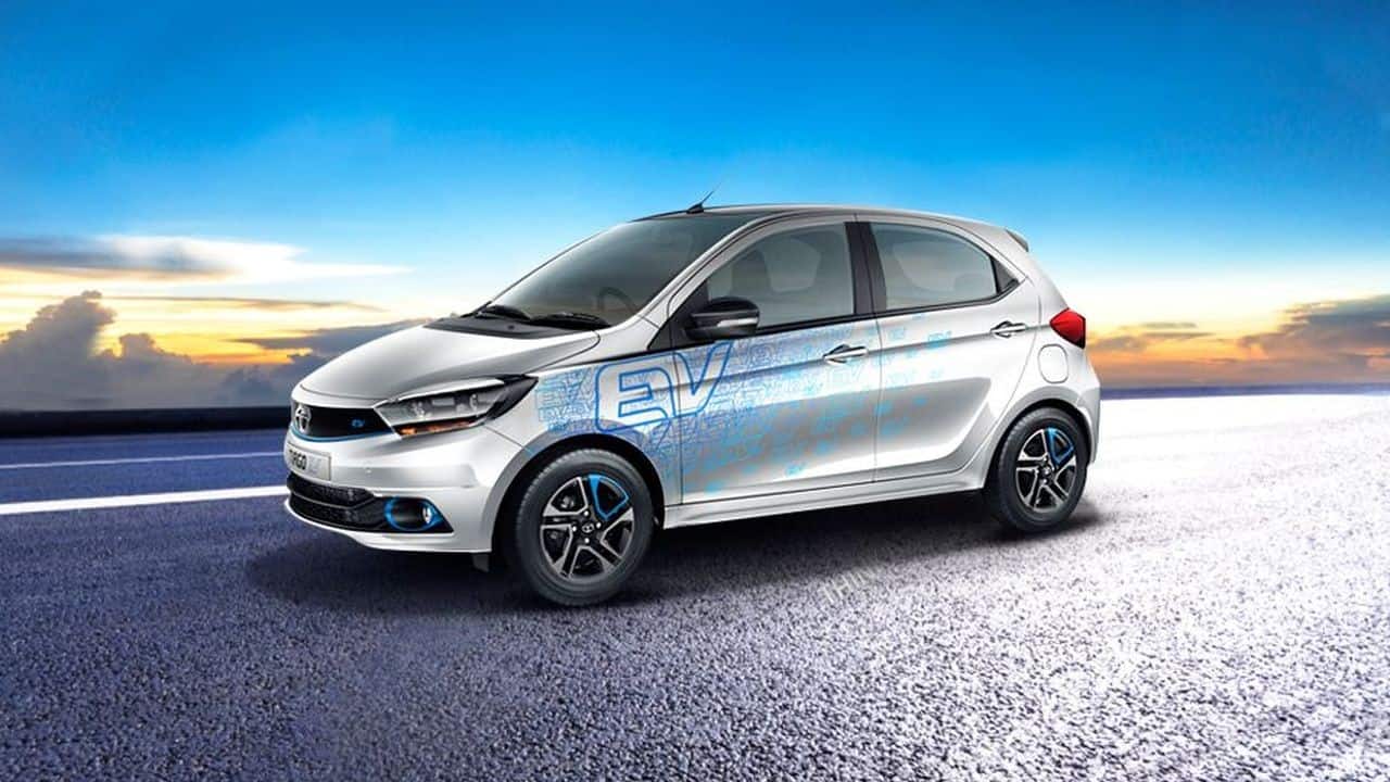 Tata Tiago EV | The Tiago will be their entry-level hatchback and will likely be powered by the same motor as the Tigor EV that is also currently on sale. This means while performance should be roughly the same, the Tiago EV will undercut the Tigor EV so as to provide customers with a cheaper option in the EV segment. The Tiago EV is expected to be powered by a 26 kWh battery pack which in turn powers an electric motor that produces 74 hp of maximum power and 170 Nm of torque. While the Tigor EV is currently the cheapest EV in Tata’s lineup starting at Rs 11.99 lakh, the Tiago EV should get a starting price tag of somewhere near the Rs 8-10 lakh mark. In terms of equipment, expect roughly the same features list as what is available on the ICE Tiago, but with a few updates to keep things fresh and futuristic. As for range, the Tiago EV is expected to be capable of roughly 310 km on a single charge. (Image: Tata Motors)