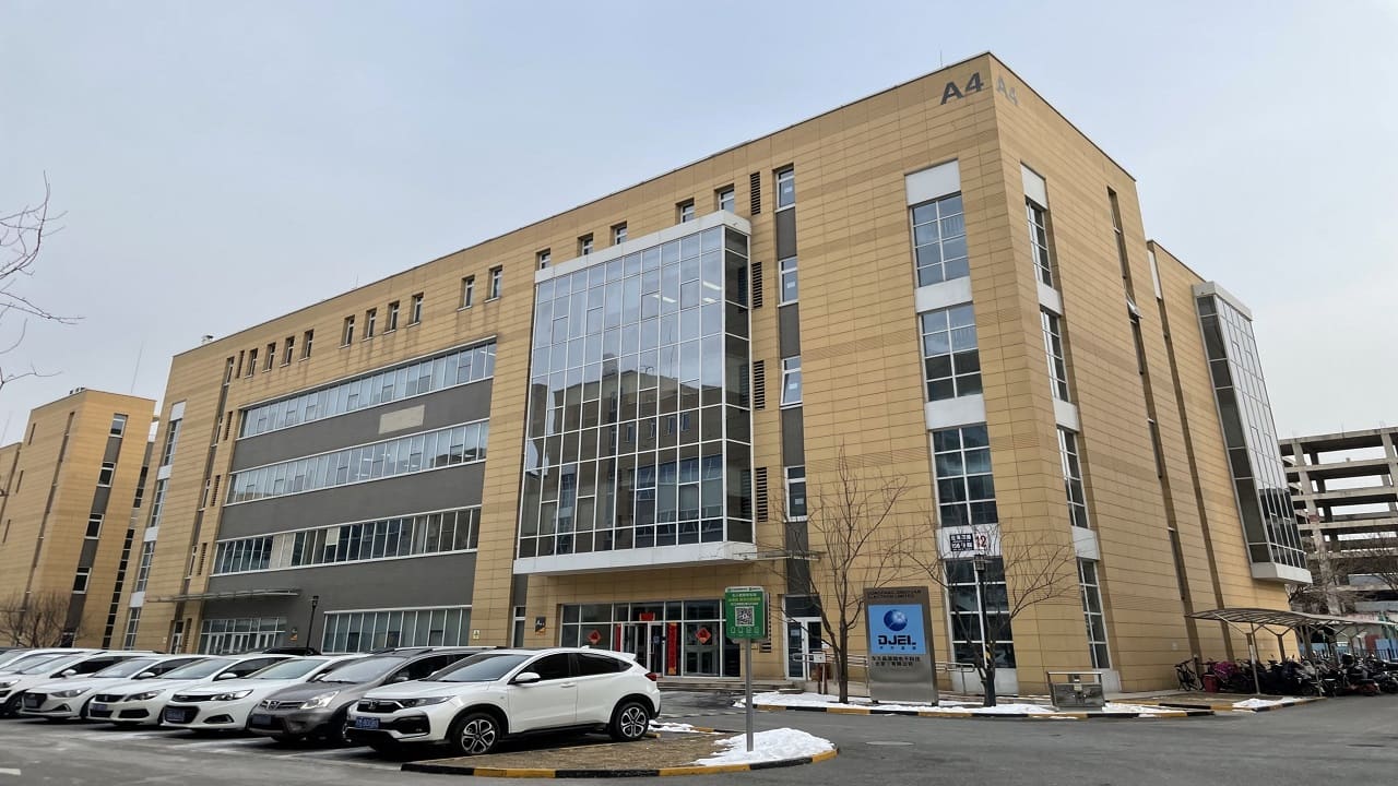 Accused of stealing chip tech in US, now thriving in China