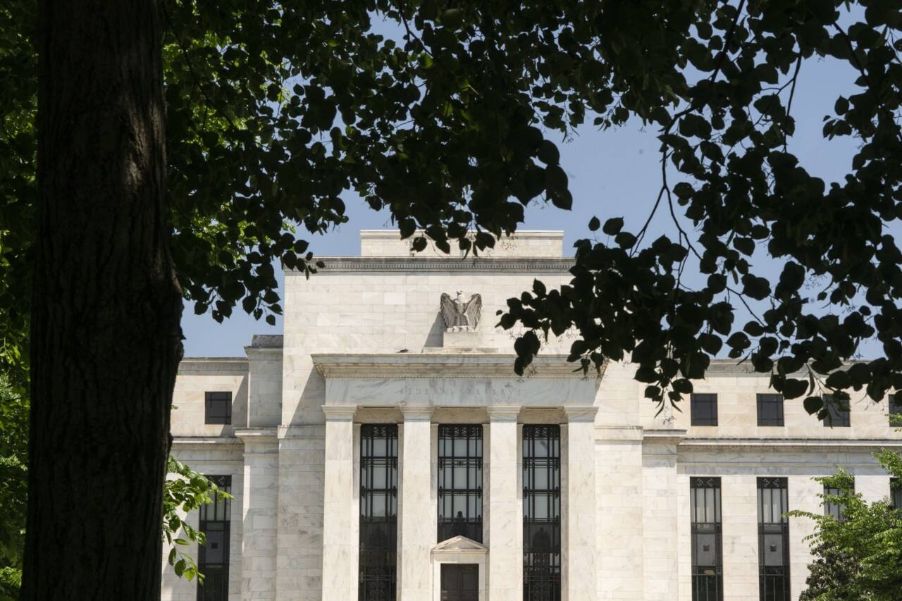 Fed task gets tougher, putting 75-basis-point hike back in view