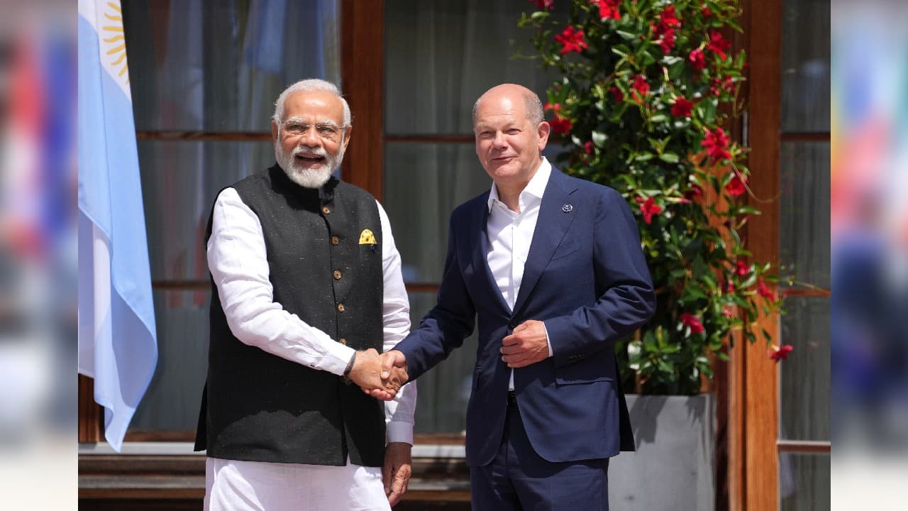 German Chancellor Olaf Scholz welcomed the Prime Minister at Schloss Elmau on June 27, ahead of the G7 Summit. Before the start of the second day of the G7 Summit, leaders of the member and partner countries gathered for a group photograph. (Image: AP)
