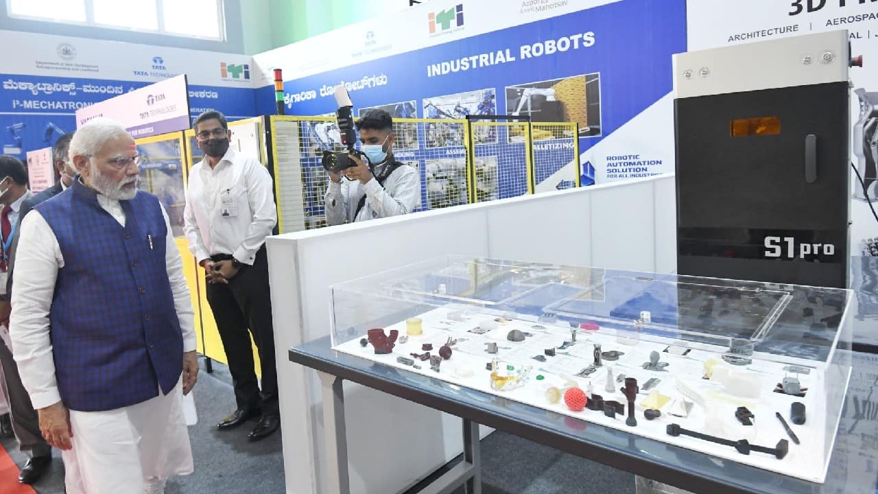 Karnataka has a special contribution in India’s strides in the world of tech, research and innovation. In this context, the new Technology Hubs developed by transforming ITIs will provide skilling opportunities for the youth and create several employment opportunities, as per PMO. (Image: Twitter @narendramodi)