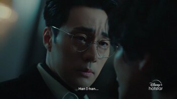 So Ji-Sub plays Dr Han, a brilliant heart surgeon turned lawyer, in 'Doctor Lawyer'.
