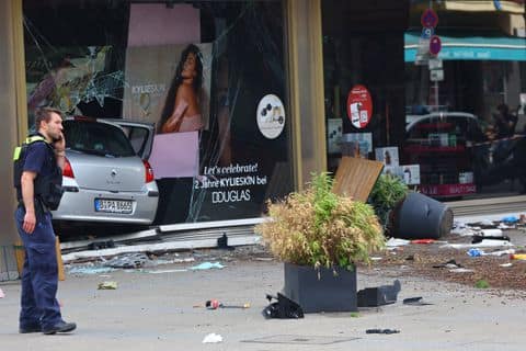 Car Drives Into A Crowd In Berlin Shopping Street, One Dead