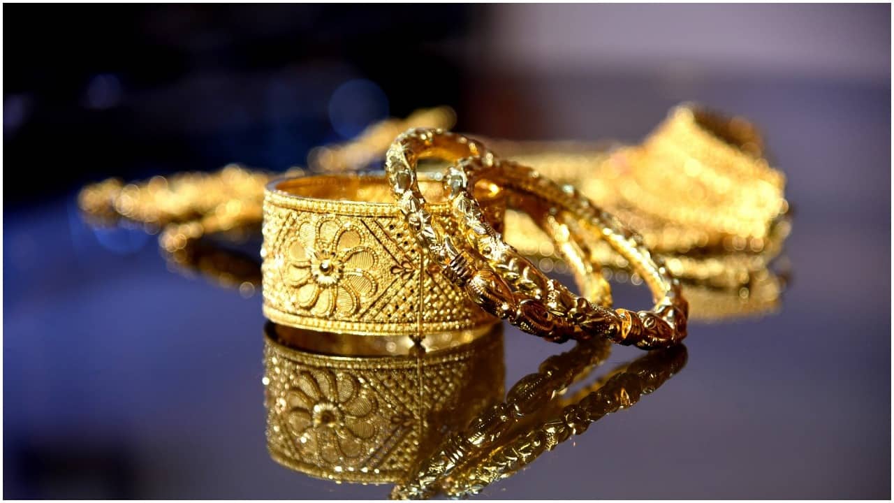 Gold Prices Today: Yellow metal to find support from weak rupee; aggressive US Fed to cap upside gains