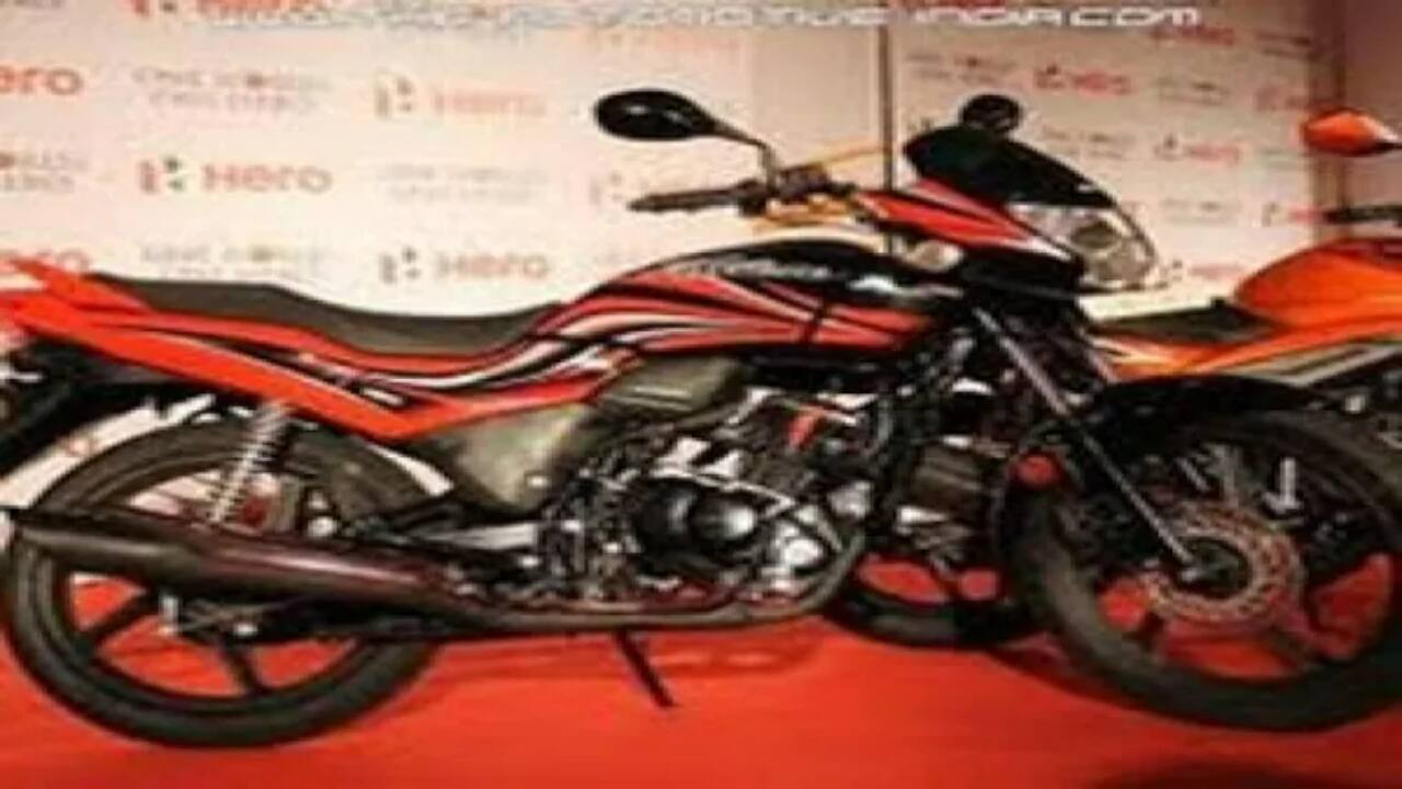 Hero MotoCorp | CMP: Rs 2,827.25 | The share price slipped more than 1 percent on September 2 after company sold 4,62,608 units in August 2022. The company had sold 4,53,879 units the corresponding month of the previous year (August 2021). Sequentially, this translates into a growth over the month of July 2022, when the Company had sold 4,45,580 units. 